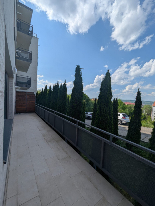 Apartament la cheie, 2 camere decomandate , zona Zorilor.