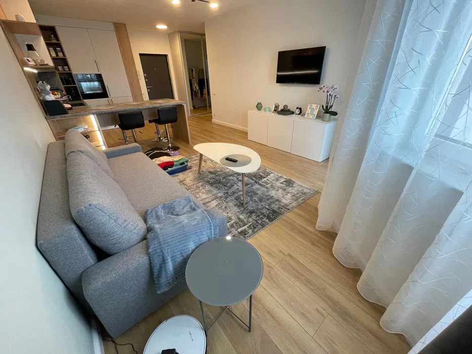 Apartament de 3 camere , 74 mp utili ,zona Buna ziua/ Calea Turzii
