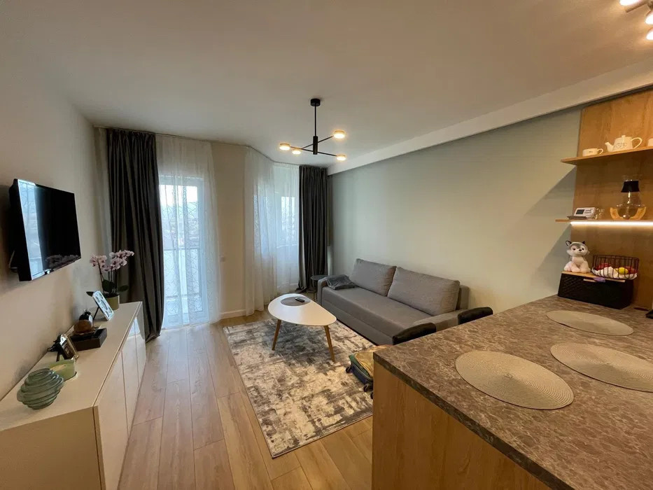 Apartament de 3 camere , 74 mp utili ,zona Buna ziua/ Calea Turzii