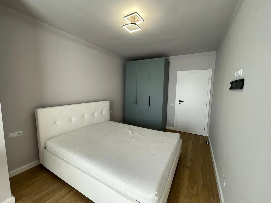 Apartament de 3 camere , 74 mp utili ,zona Buna ziua/ Calea Turzii