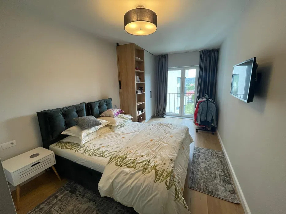 Apartament de 3 camere , 74 mp utili ,zona Buna ziua/ Calea Turzii