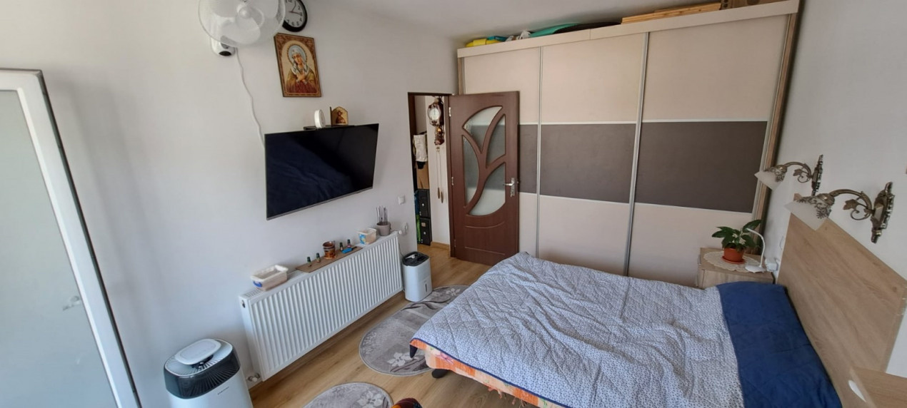 Apartament de vanzare, 55mp, terasa de 8mp, parcare, zona Regal