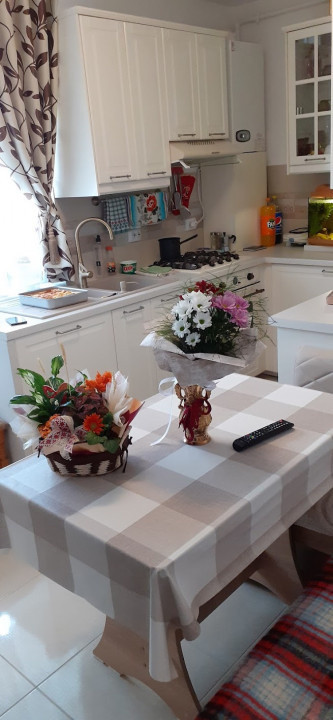 Apartament de vanzare, 55mp, terasa de 8mp, parcare, zona Regal