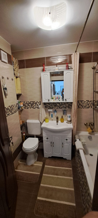 Apartament de vanzare, 55mp, terasa de 8mp, parcare, zona Regal