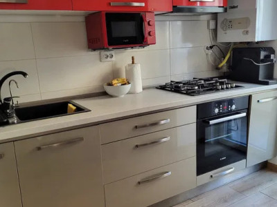 Apartament de vanzare, 3 camere, 69mp, parcare subterana, Sopor
