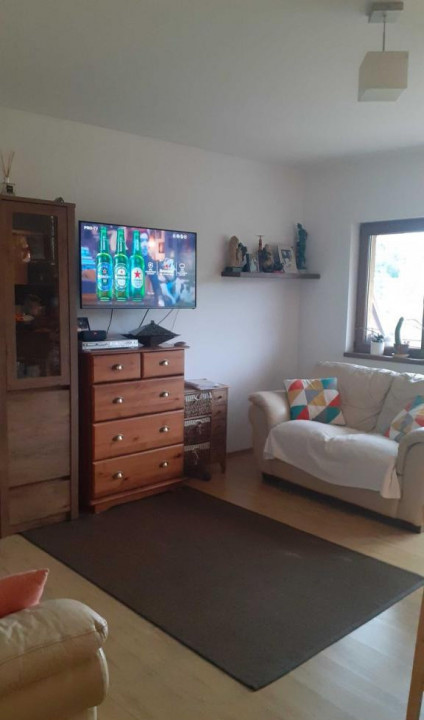 Apartament 3 camere,90 mp,2 balcoane,curte comună,zona Câmpului