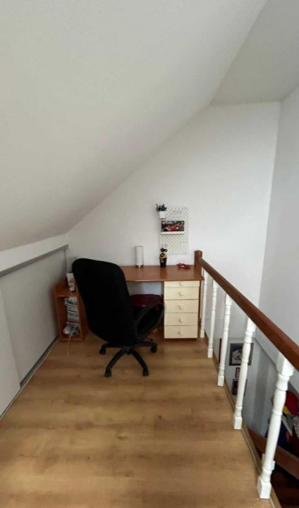 Apartament 3 camere,90 mp,2 balcoane,curte comună,zona Câmpului