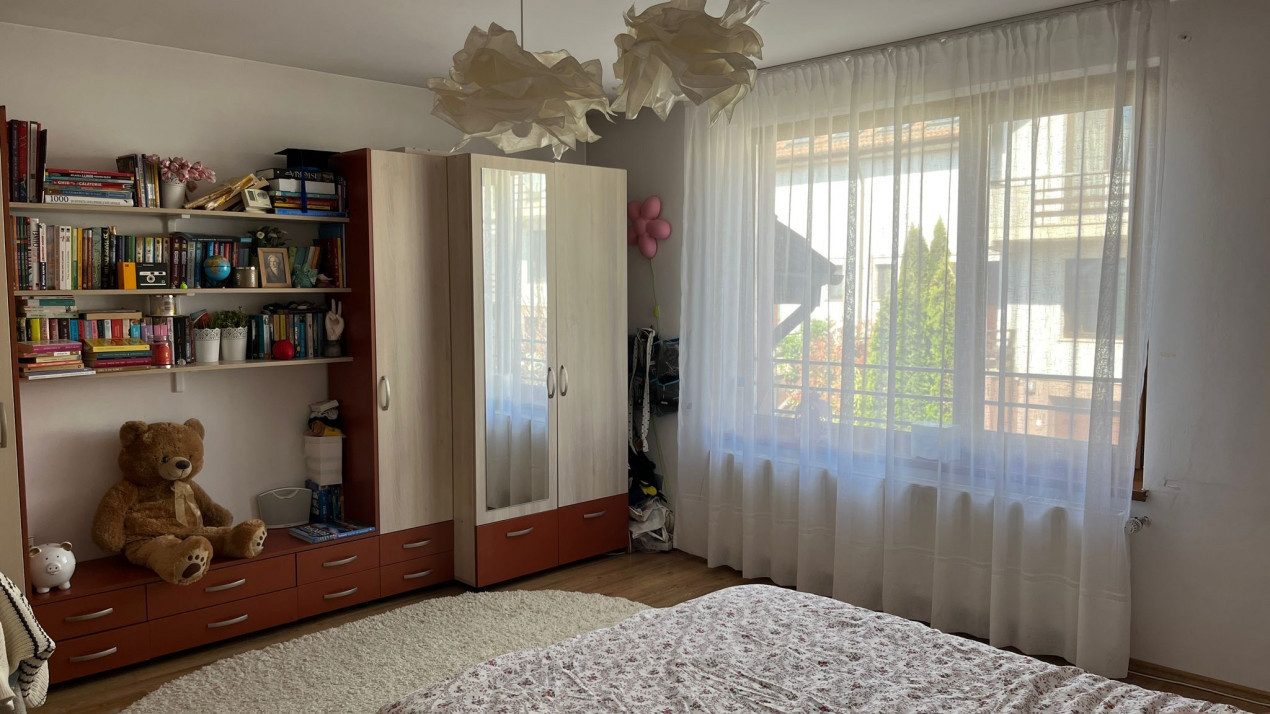 Casă Insiruita spațioasă într-o zonă cu priveliște deosebită
