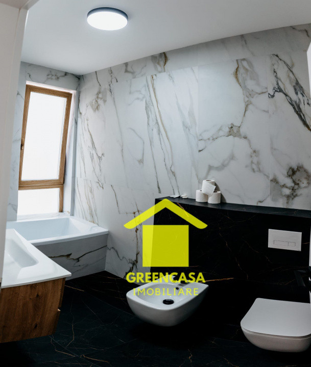 Apartament 3 camere , Lux , zona Taietura Turcului .