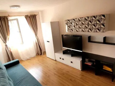 Apartament 2 camere,43mp,balcon 7nmp,parcare ,zona Parc Poligon