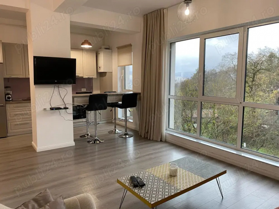 Apartament 3 camere, 80 mp, parcare, zona Taietura Turcului