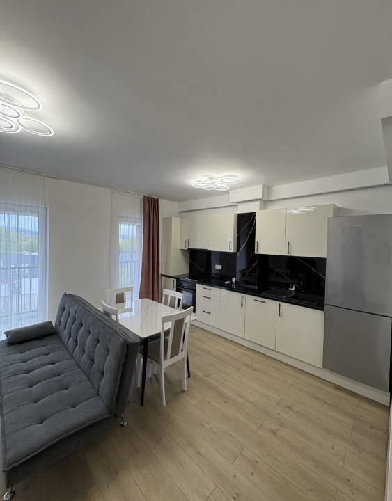 Apartament 2 camere  , 53 MP, zona Oncos..