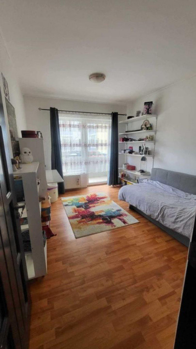 Apartament 3 camere , 54 mp , Florilor