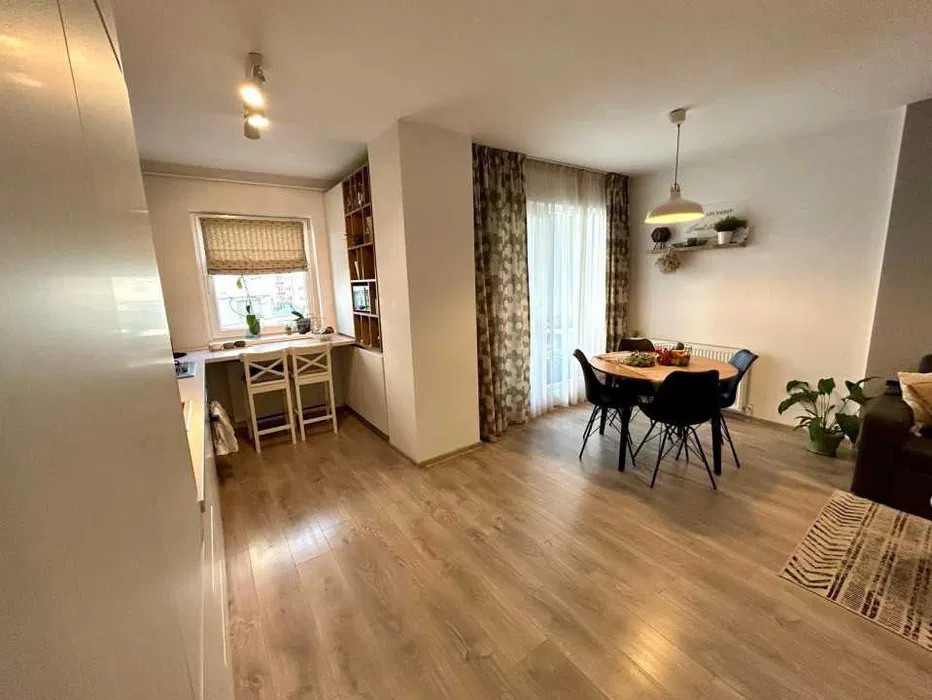 Apartament la cheie zona BMW, Floresti
