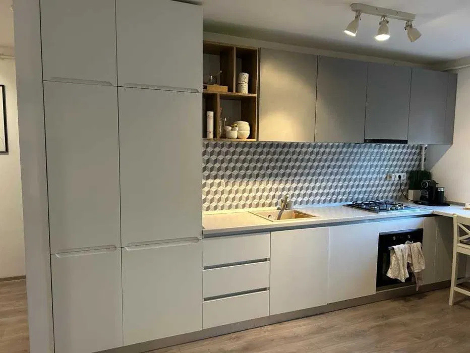Apartament la cheie zona BMW, Floresti