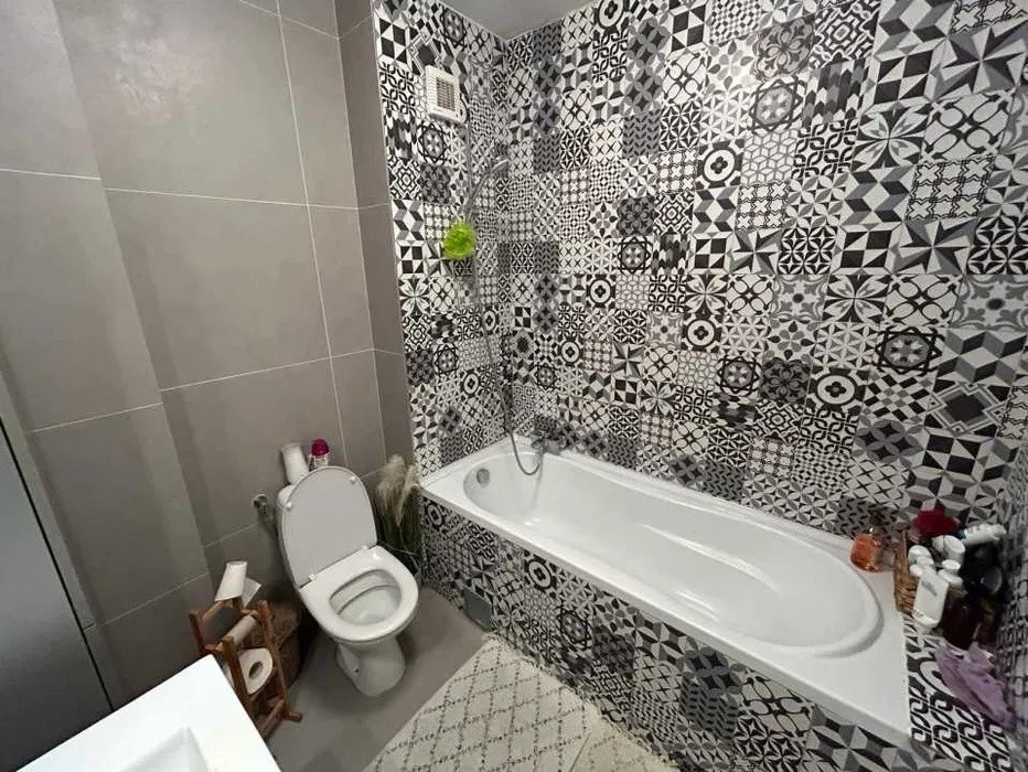 Apartament la cheie zona BMW, Floresti