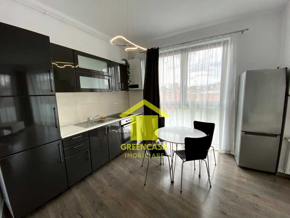 Apartament 3 camere, terasa, parcare subterana, zona semicentrala