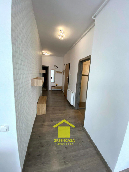 Apartament 3 camere, terasa, parcare subterana, zona semicentrala
