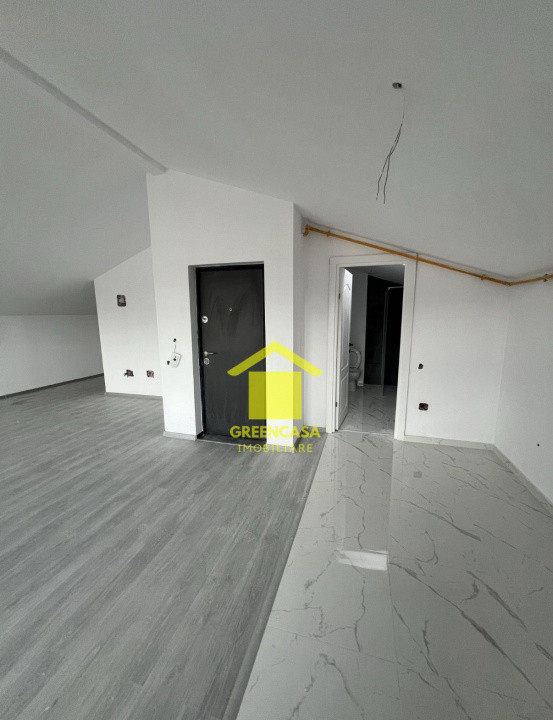 Apartament 2 camere, parcare, Floresti, Teilor