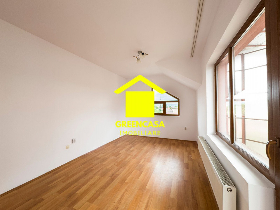 Apartament 2 camere, parcare, pod, Floresti