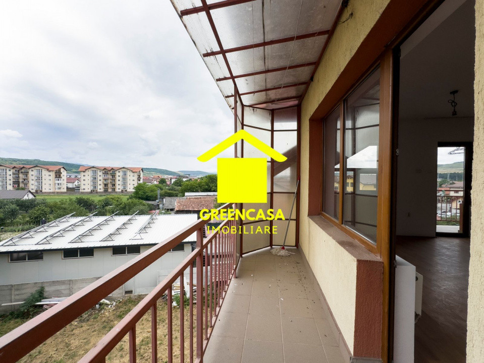 Apartament 2 camere, parcare, pod, Floresti