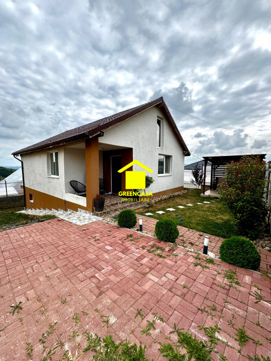 NOU pe Piața!!!Casa individuala Campenesti , suprafata teren 300 mp.