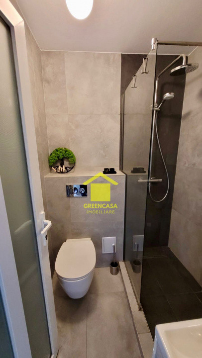 Apartament 3 camere decomandate, boxa la subsol, cartier Intre Lacuri