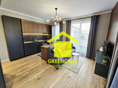 Apartament la cheie cu terasa, zona Terra , parcare .