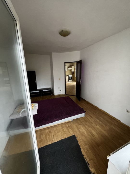 Apartament 3 camere Sesul de Sus , 55 mp , parcare.