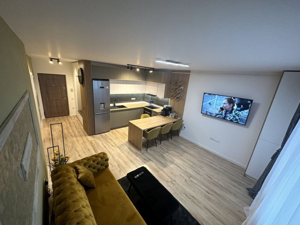 Apartament 2 camere zona Sub Cetate + terasa+ boxa