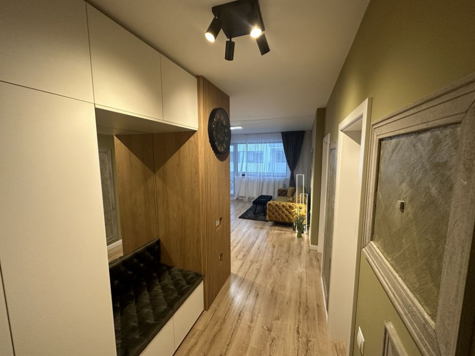 Apartament 2 camere zona Sub Cetate + terasa+ boxa