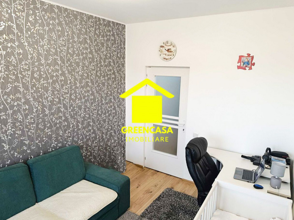 Apartament de 3 camere, 61 mp utili ,zona Sesul de sus