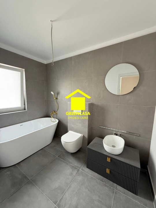 Casa indiviuala ultramoderna, 4 camere, 430mp teren, zona Vivo