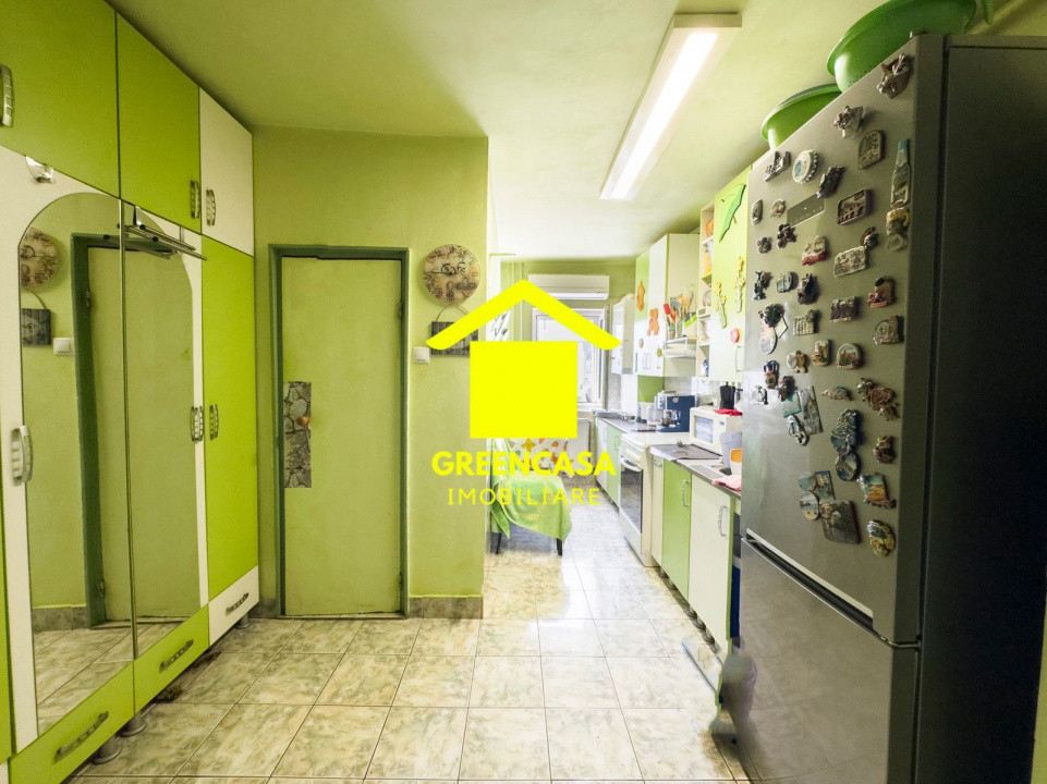Apartament 2 camere decomandat,necesită renovare !