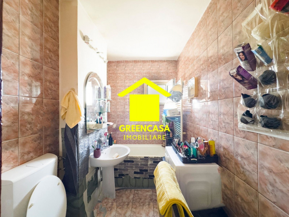 Apartament 2 camere decomandat,necesită renovare !