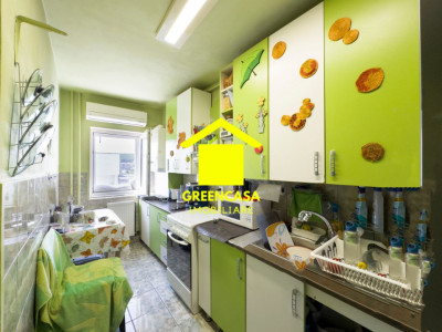 Apartament 2 camere decomandat,necesită renovare !