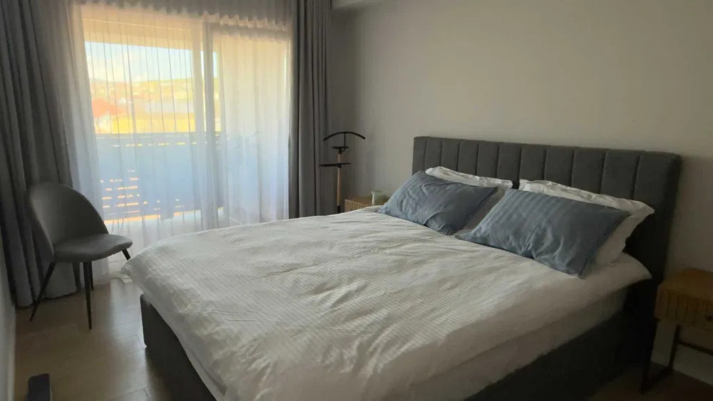 Apartament de 2 camere, etaj 3/5, strada Calea Baciului, Cluj