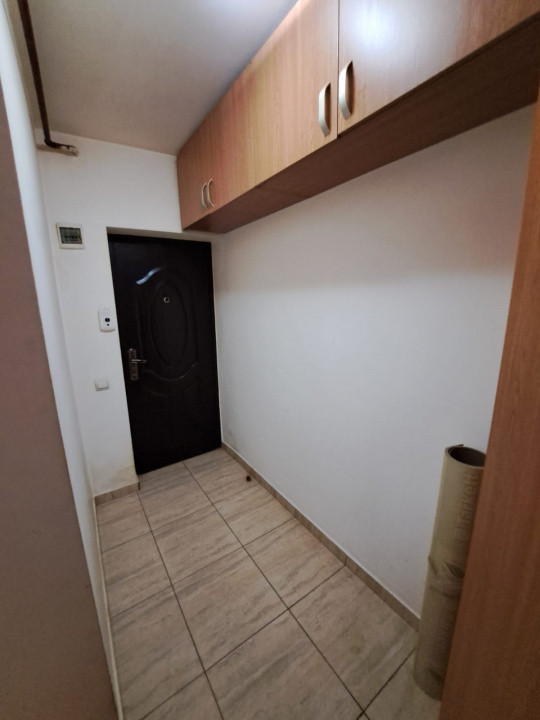 Apartament 52 mp, 2 camere decomandate, zona Porii, Floresti