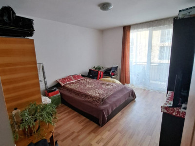 Apartament 52 mp, 2 camere decomandate, zona Porii, Floresti