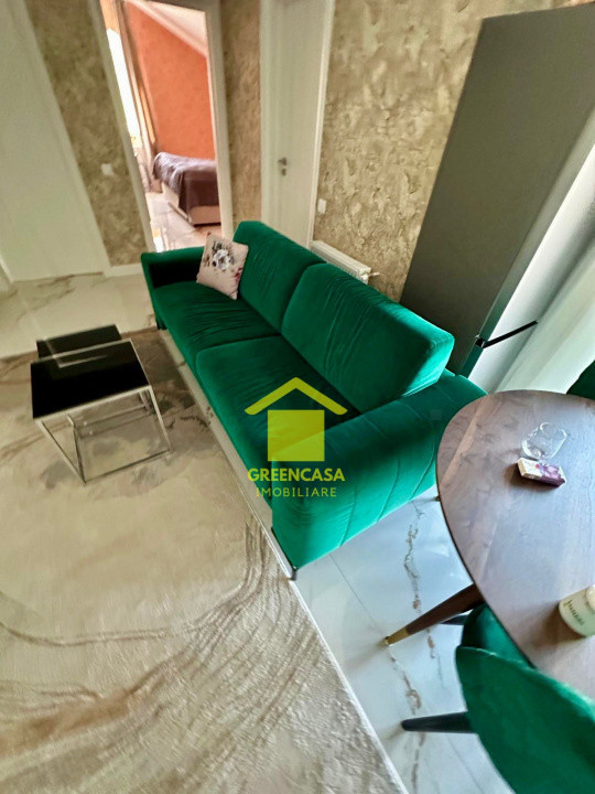 Apartament 3 camere in bloc nou, balcon, parcare, zona Vivo