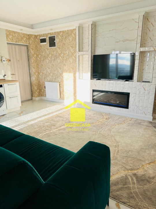 Apartament 3 camere in bloc nou, balcon, parcare, zona Vivo