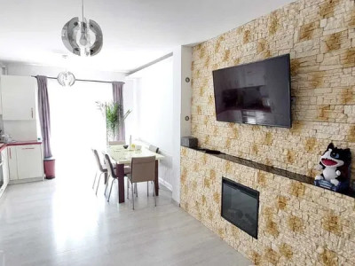Apartament cu 3 camere (2 dormitoare), calea Baciului zona Petrom 66mp