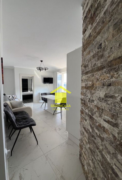 Apartament 3 camere, terasa, parcare, zona Vivo BMW