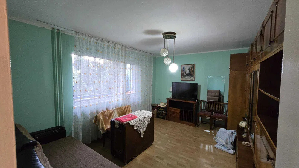 Apartament 3 camere decomandate, 64 mp + balcon, Etaj 1/4, Manastur