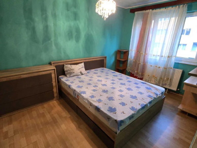 Apartament 3 camere decomandate, 64 mp + balcon, Etaj 1/4, Manastur
