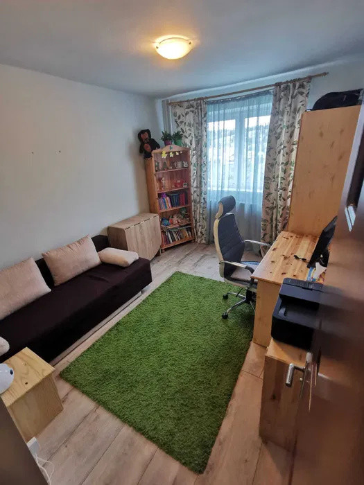 Apartament 3 camere decomandate, 67 mp utili + 2 balcoane, Etaj 7/10 