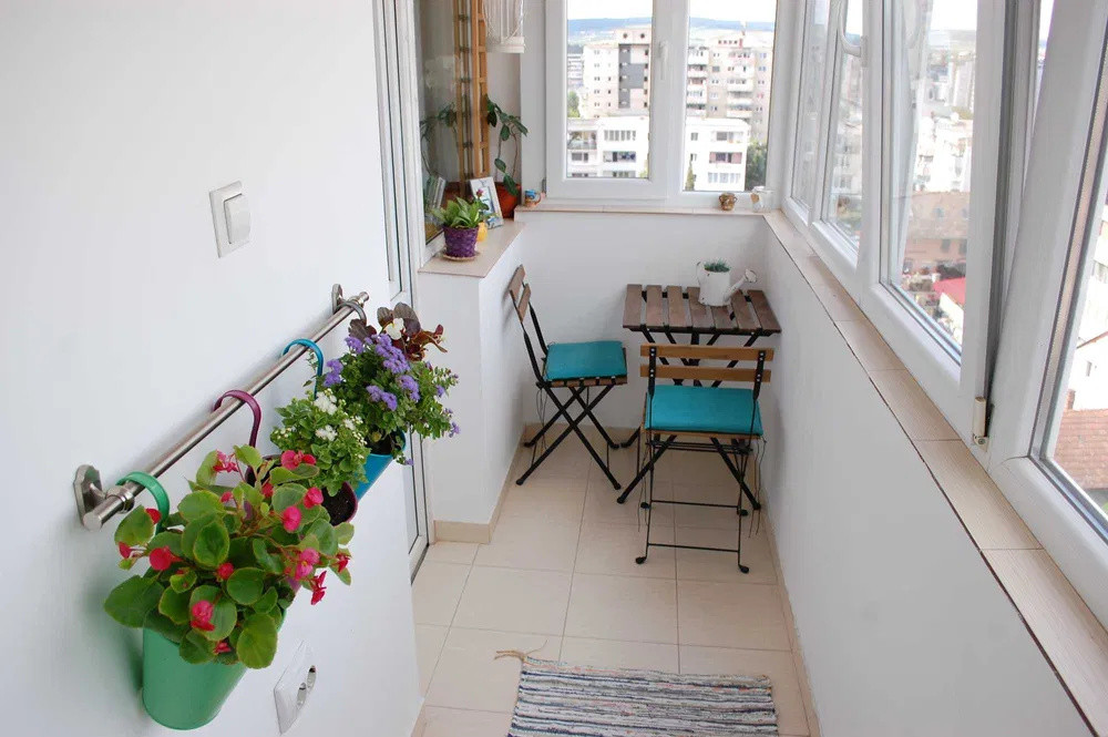 Apartament 3 camere decomandate, 67 mp utili + 2 balcoane, Etaj 7/10 