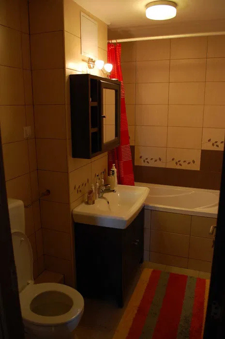 Apartament 3 camere decomandate, 67 mp utili + 2 balcoane, Etaj 7/10 