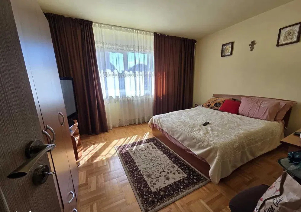 Apartament 3 camere decomandate, 64 mp, – Etaj 3/10 – str. Mehedinți, Cluj