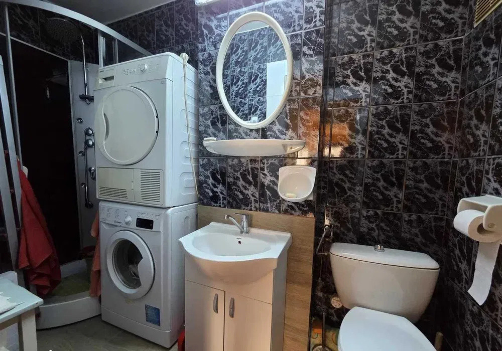 Apartament 3 camere decomandate, 64 mp, – Etaj 3/10 – str. Mehedinți, Cluj